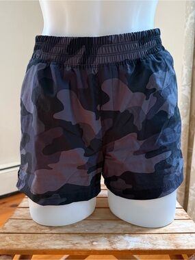 Old Navy Black & Gray Camo Athletic Shorts